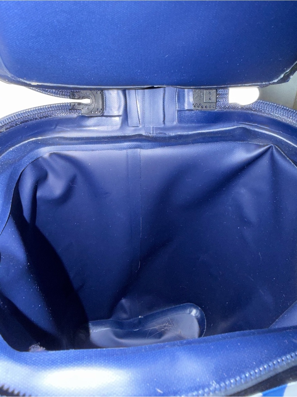 Vineyard Vines x Target backpack cooler - Picture 2 of 7
